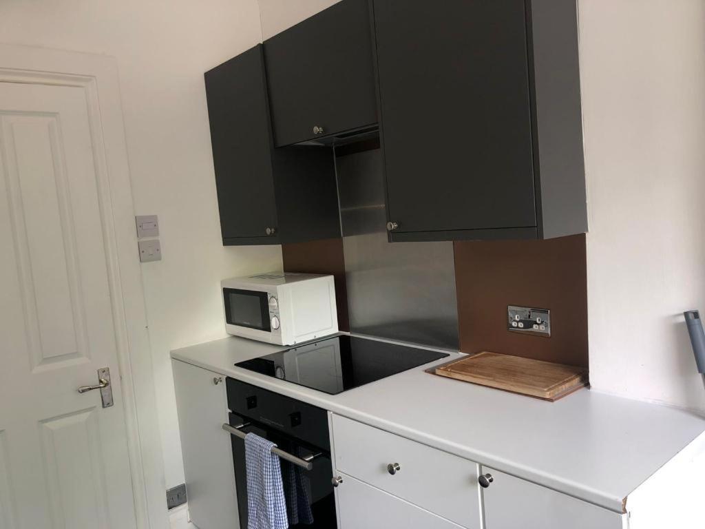 10 Large Elegant Studio - Prime Location - Comfortable - Private Hove Buitenkant foto